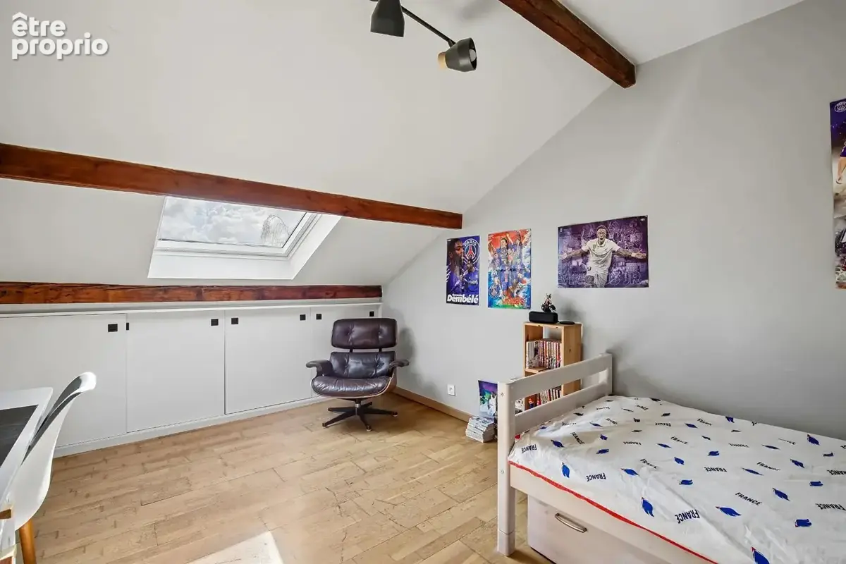 Chatou - maison de 187 m² - 6 chambres - sous sol total - terrain 322 m²- proche ecoles et commerces - photo 13