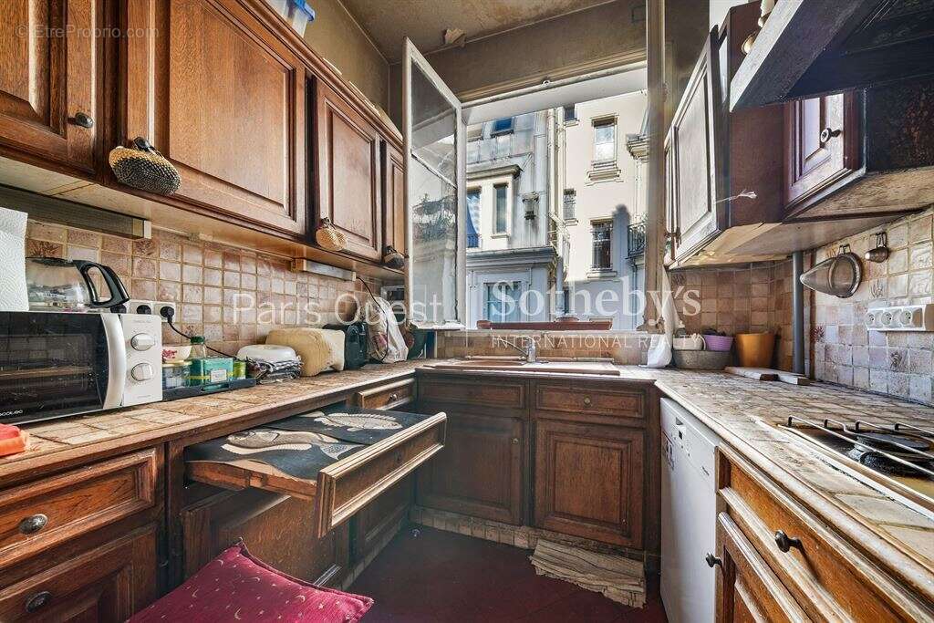 Appartement à NEUILLY-SUR-SEINE