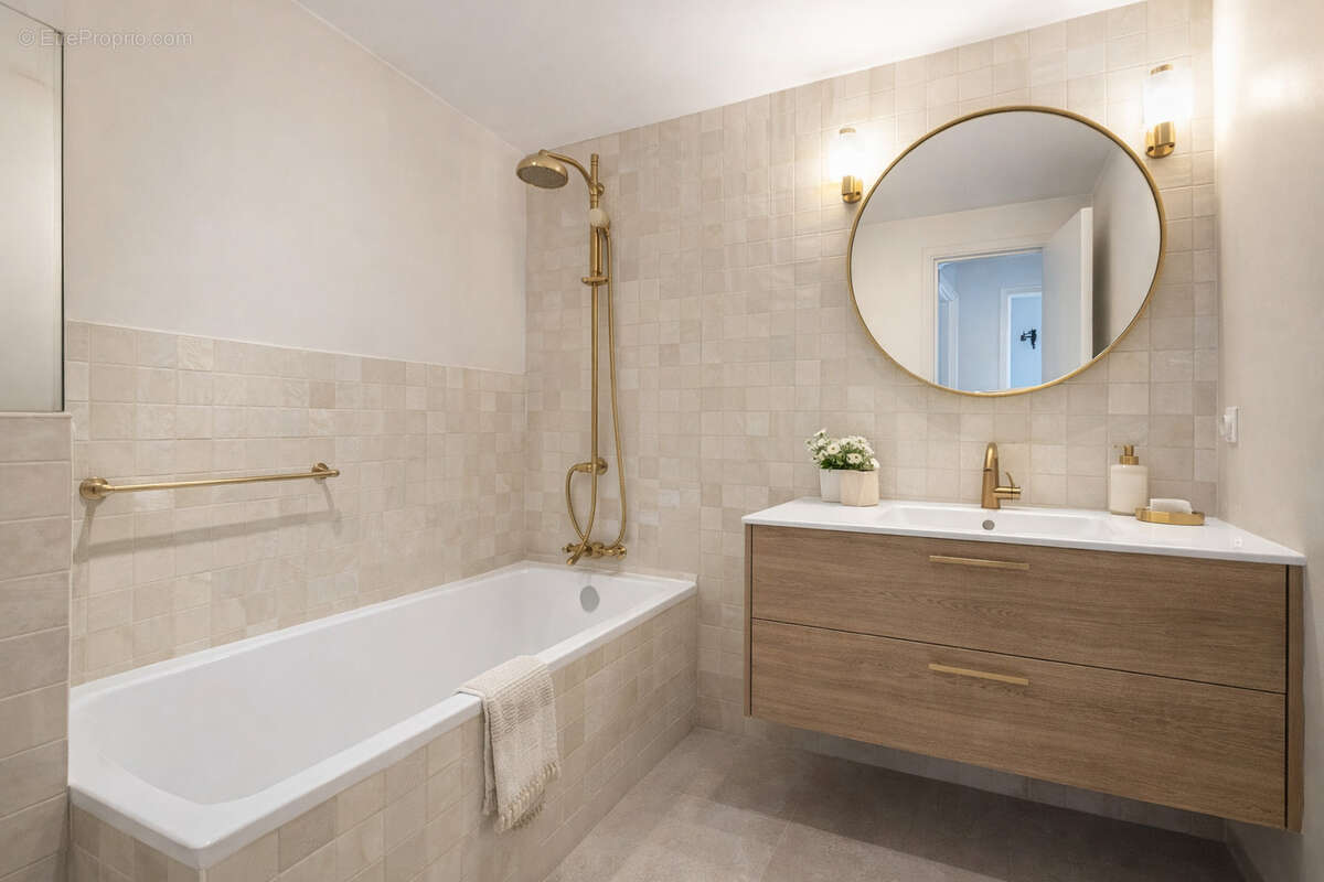 Appartement de 104.39 m2, 3 chambres, Hyper Centre - photo 8