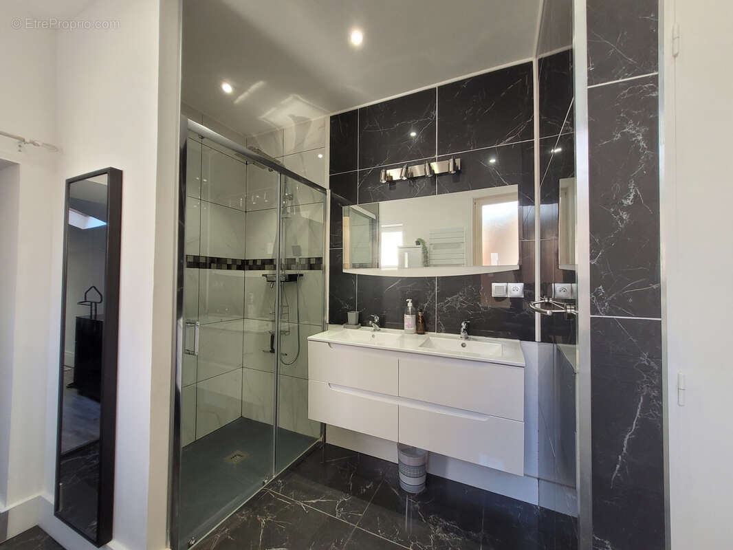 Appartement à VICHY