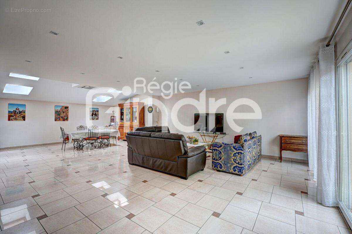 Maison à VILLEURBANNE