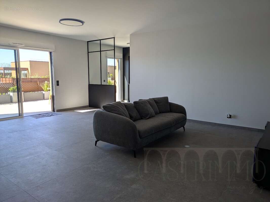 Appartement à CASTRIES