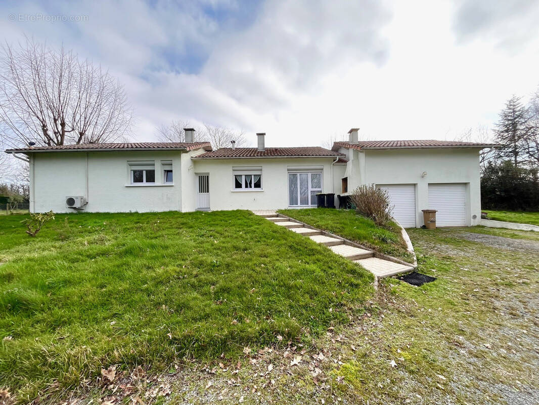 Maison à LIGNAN-DE-BORDEAUX