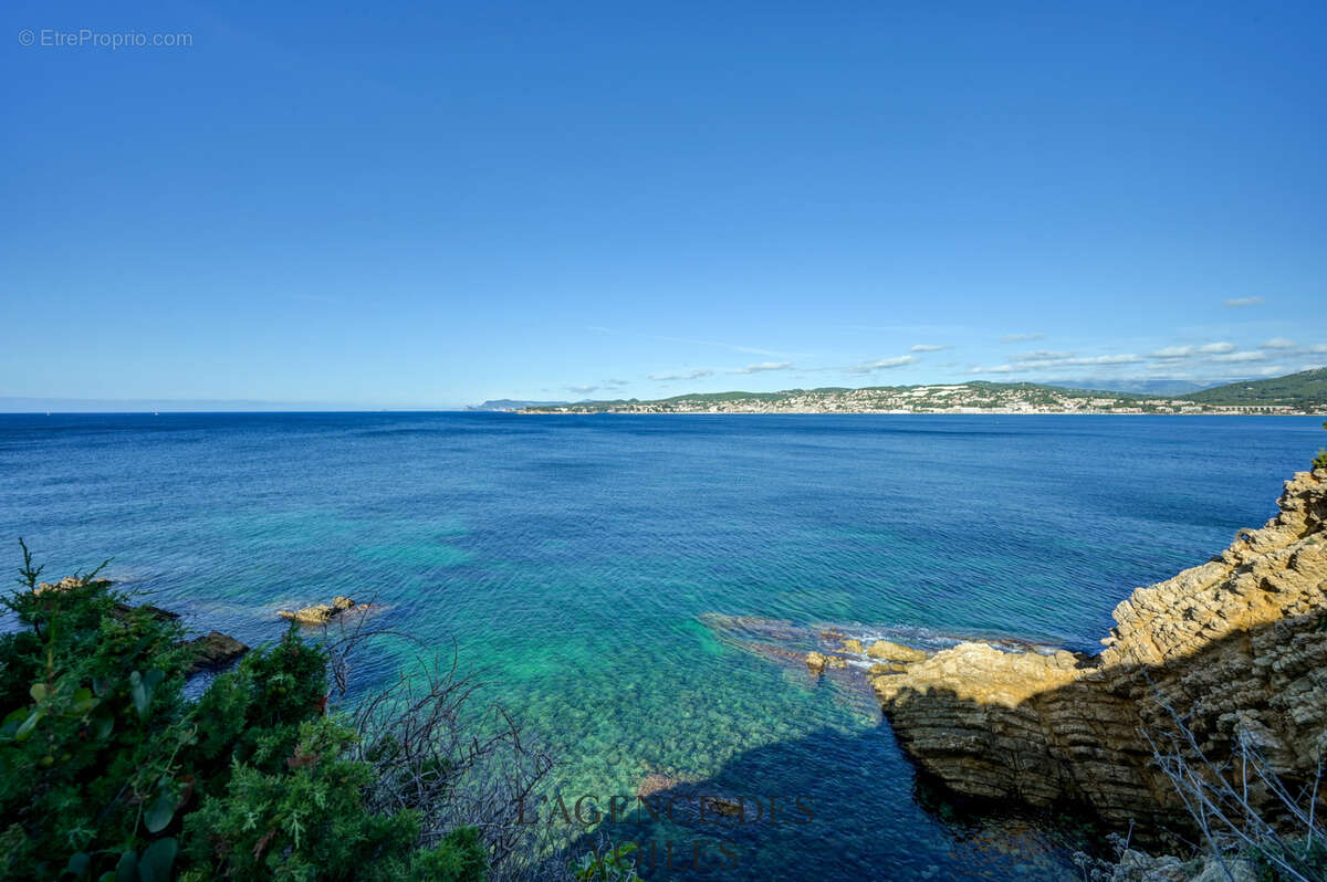 Appartement à SANARY-SUR-MER