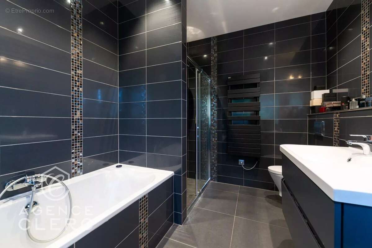 Maison à VEYRIER-DU-LAC