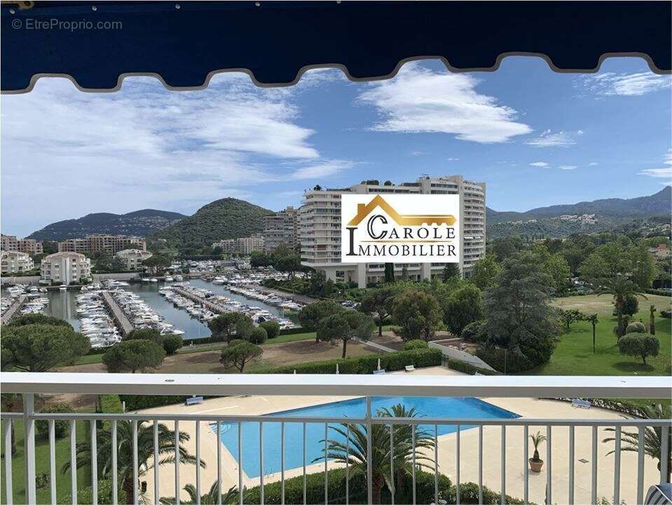 Appartement à MANDELIEU-LA-NAPOULE