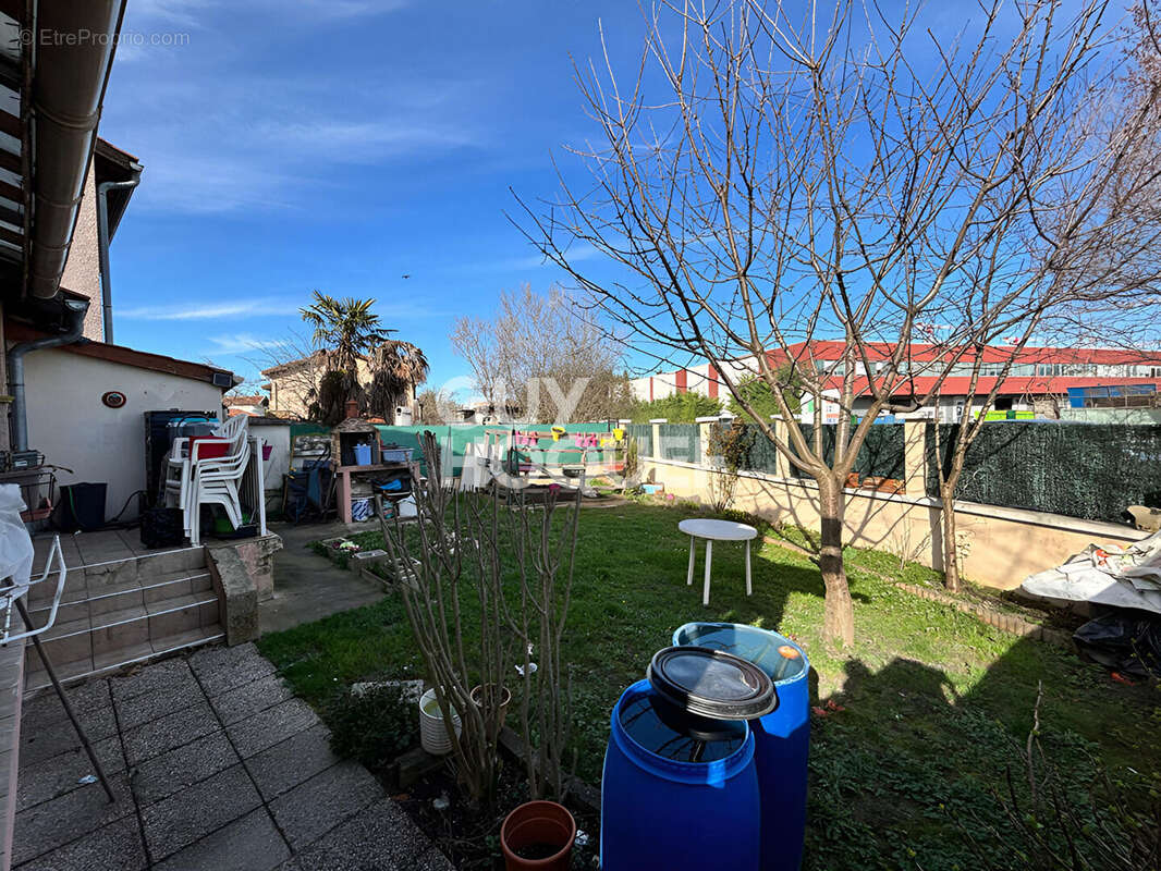 Maison à VILLEURBANNE