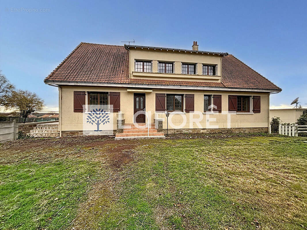 Maison à BRESSUIRE