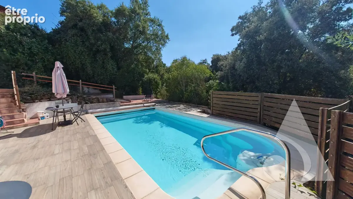 Villa Saint Raphael  au calme- 160m² - 5 chambres - Piscine - photo 2
