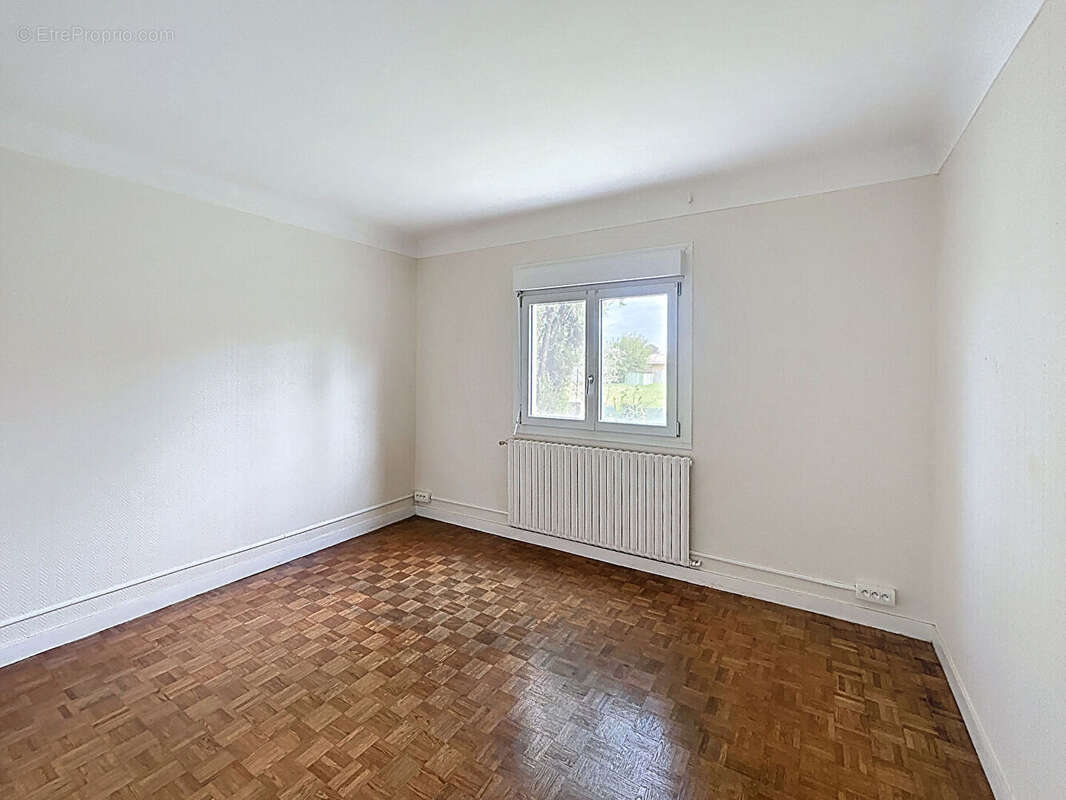 Maison à SAINT-LOUBES