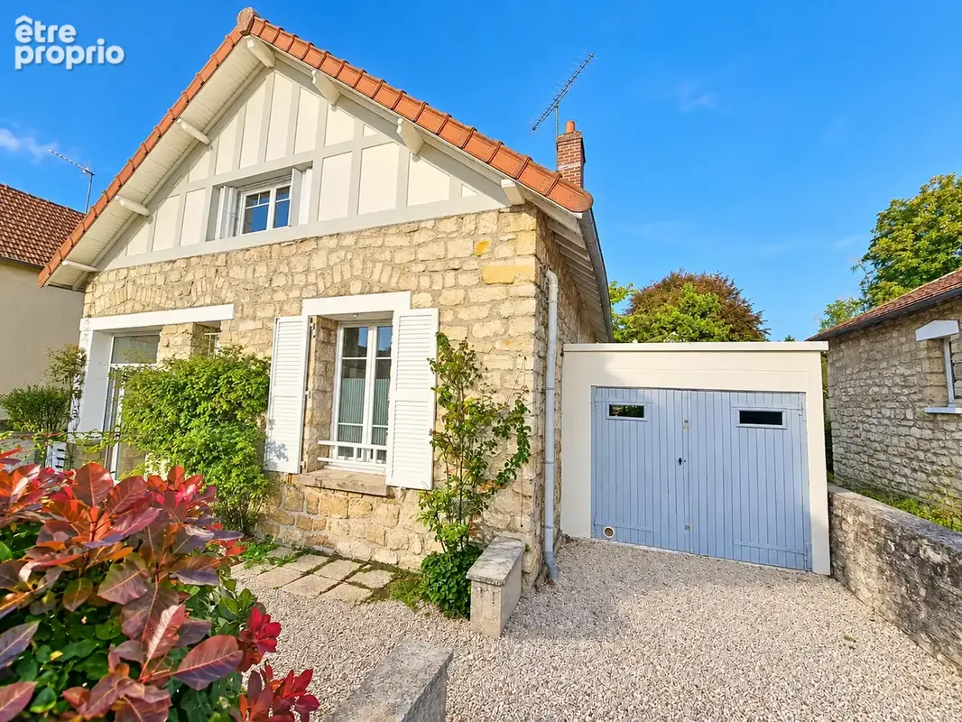 Senlis- Charmante maison indépendante avec jardin et garage - photo 1