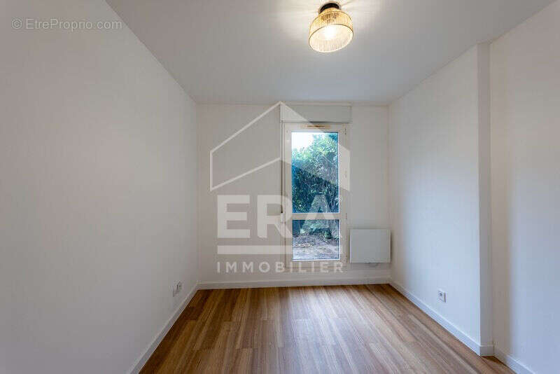 Appartement à SAINT-GENIS-LAVAL