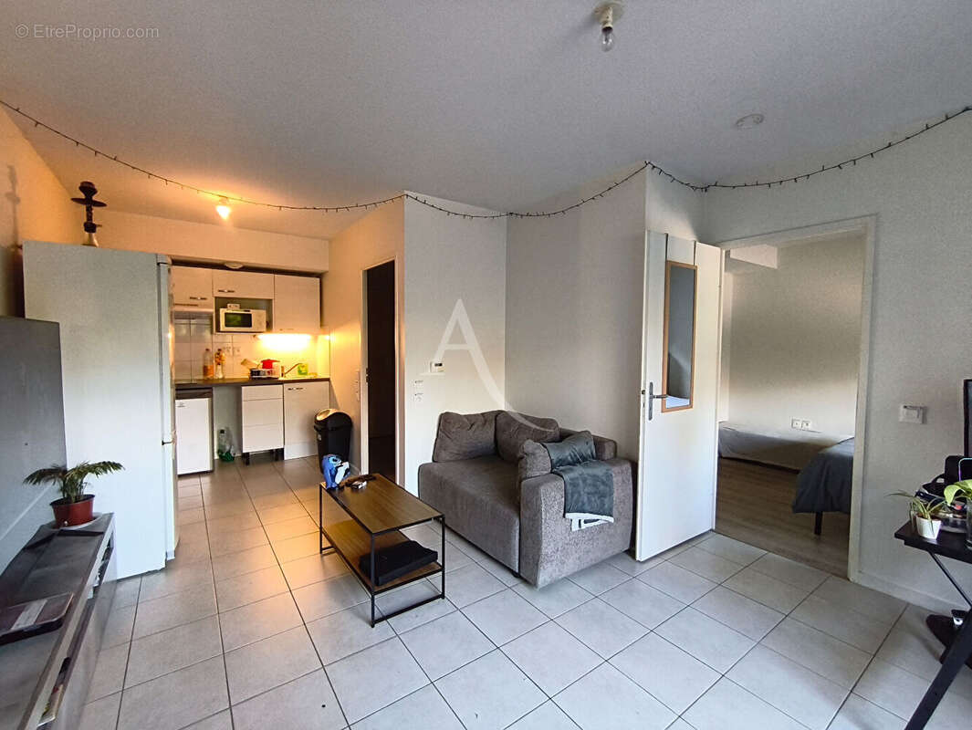 Appartement à LONS