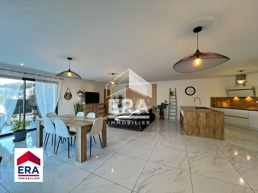 Maison à MALEMORT-DU-COMTAT