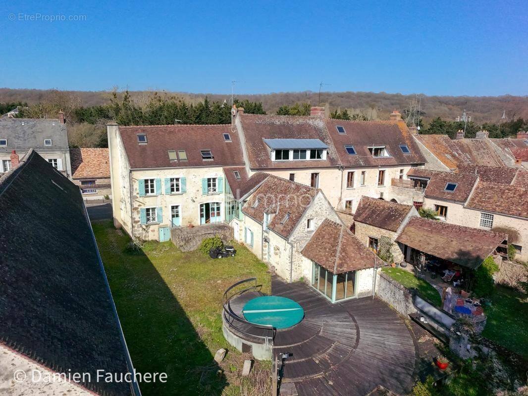 Maison à SAINTE-MESME