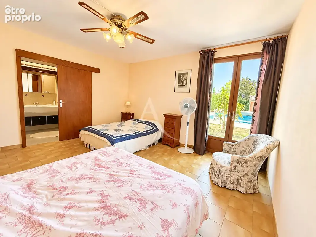 Paulhan maison avec dépendance sur 2400m2 avec piscine - photo 10
