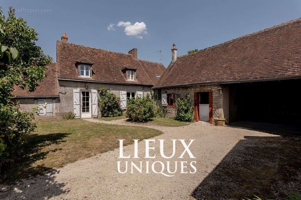 Lieux uniques ® x propriétés privées ®  ancien presbytère de 183 m² terrain de 183 m² - cloyes (41) - photo 14