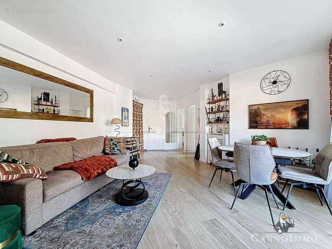 Appartement à CANNES