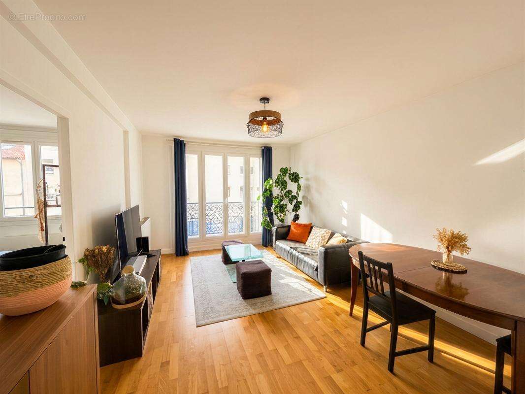 Appartement à LYON-8E