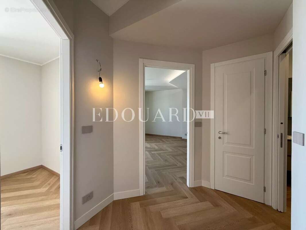 Appartement à ROQUEBRUNE-CAP-MARTIN