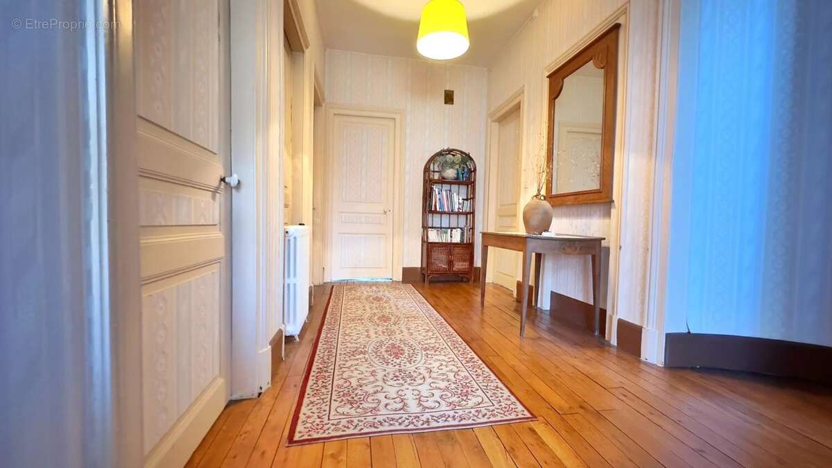 Appartement à BOUSSAC