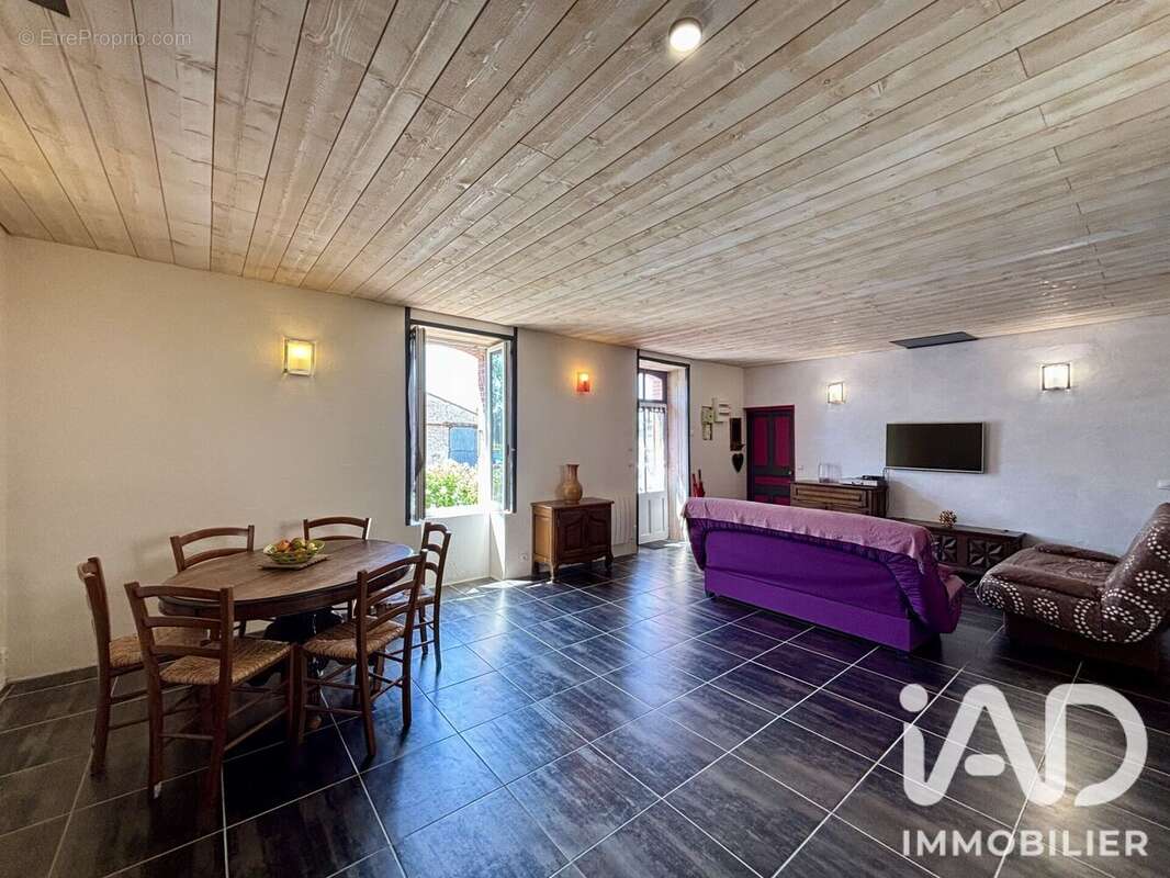 Maison 93 m² à Longeville-Sur-Mer  - photo 4