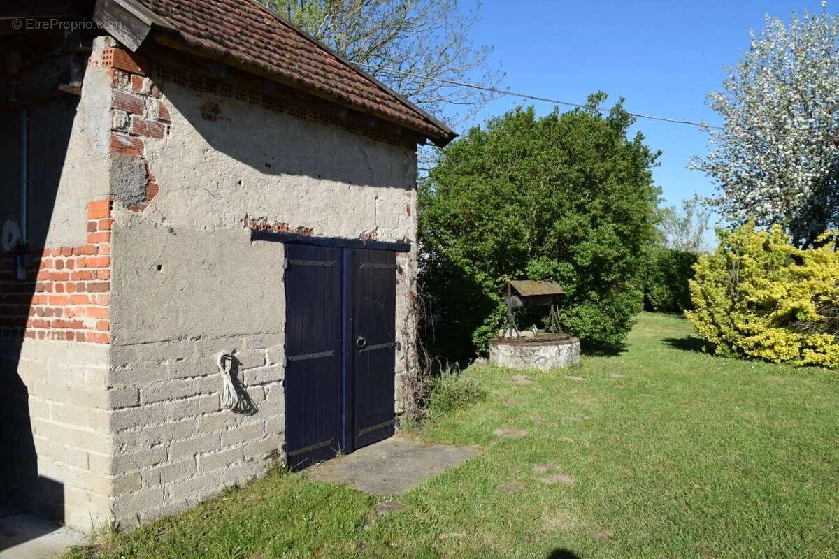 Maison à CHARRIN