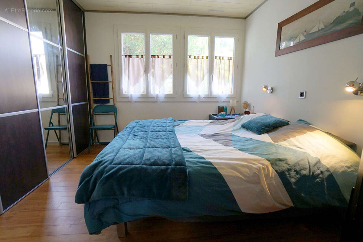 Maison à MEZIERES-SUR-SEINE