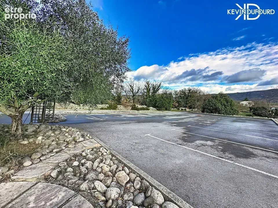 Ensemble immobilier de 550m² sur un terrain de 3650m² à - photo 20