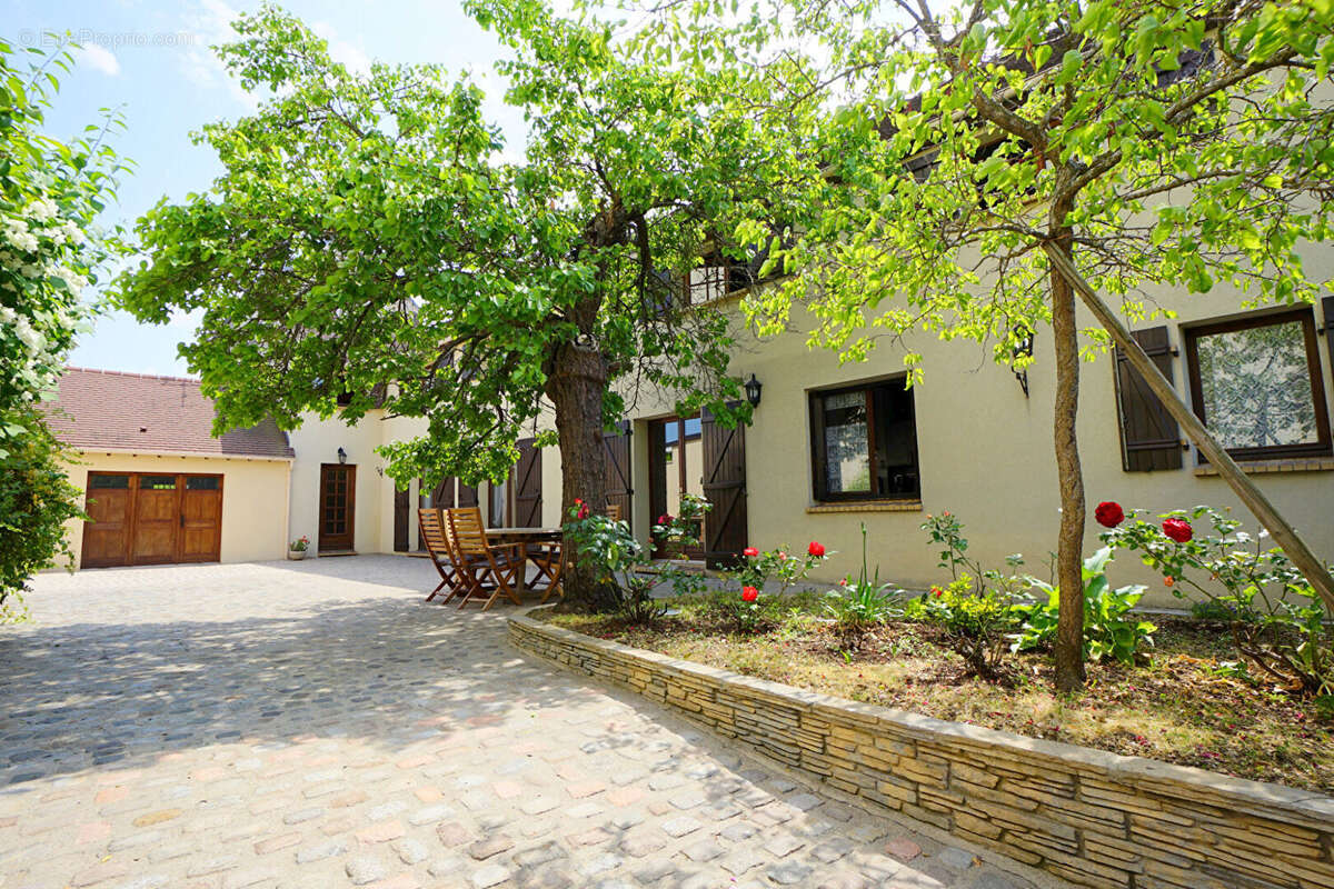 Maison à MANTES-LA-JOLIE
