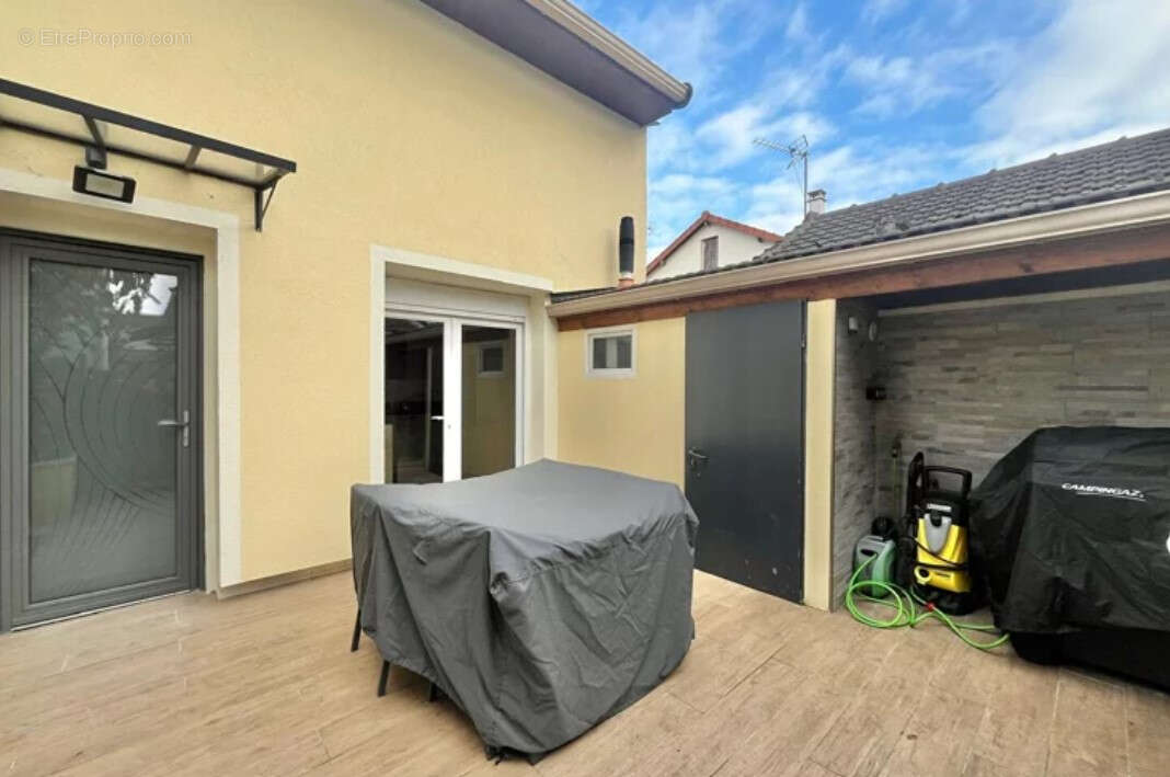 Maison à FONTENAY-SOUS-BOIS