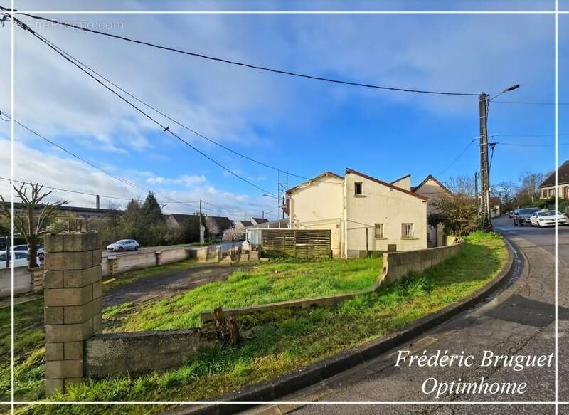 Investissement Locatif: immeuble mixte Commerces/Habitation à Clairoix - photo 6