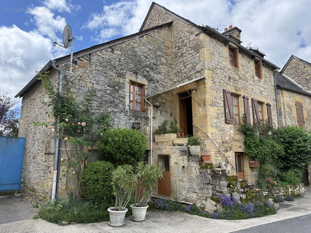 Maison à PIERREFICHE