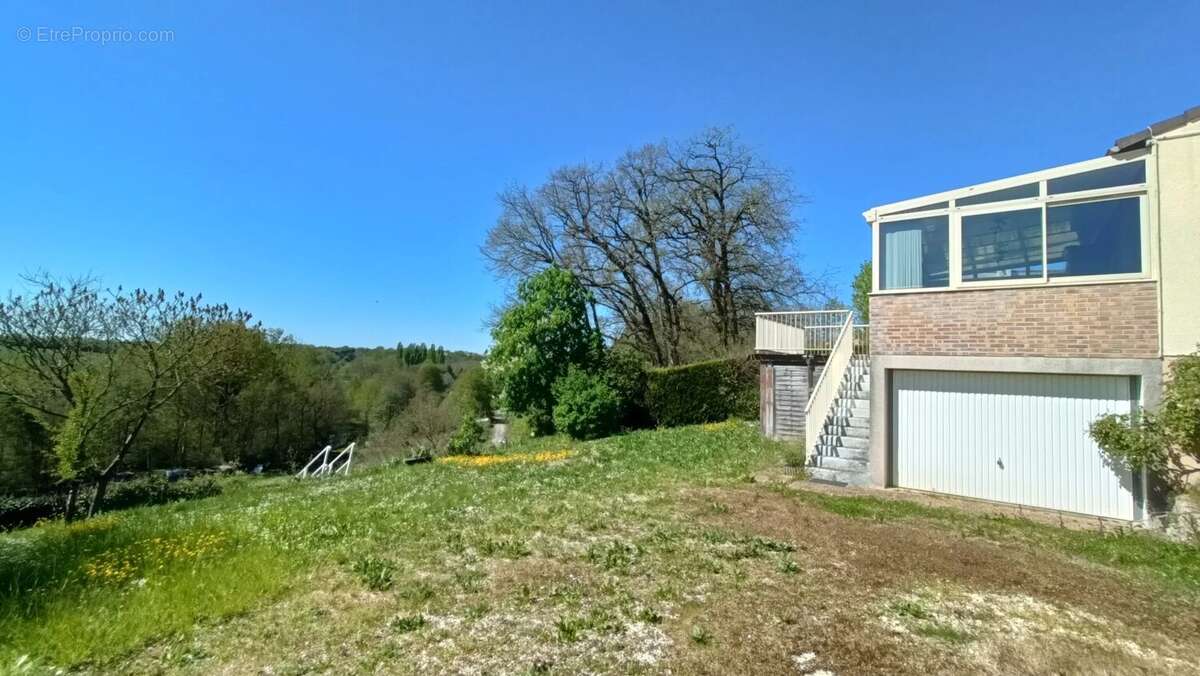 Maison à LATILLE