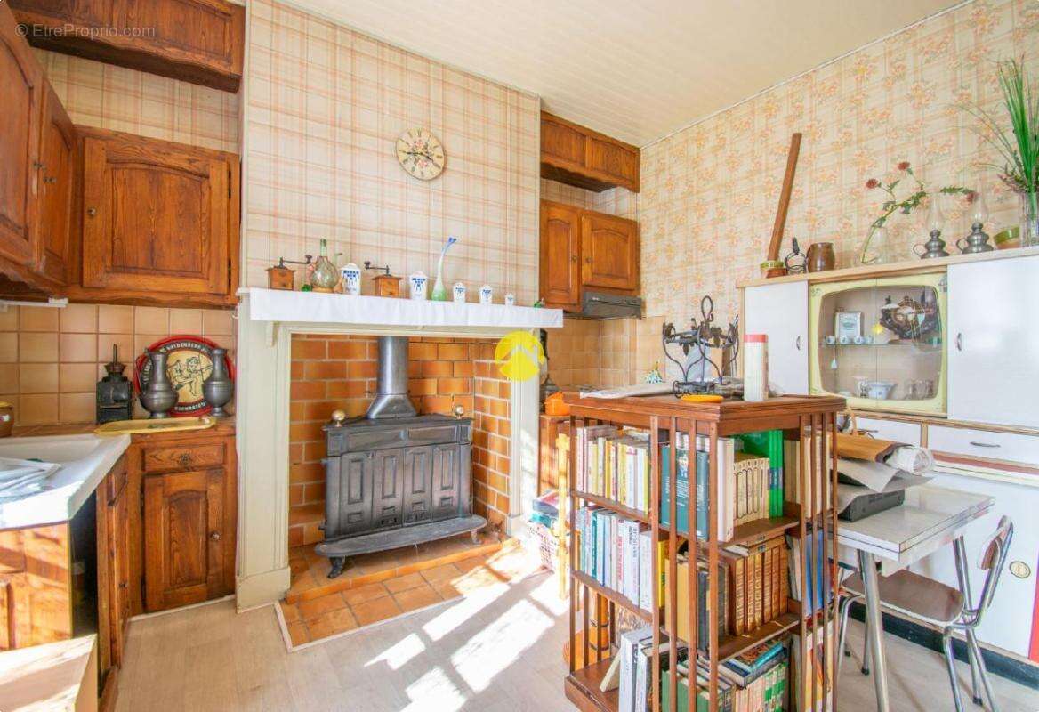 Maison à rénover avec hangar - photo 5