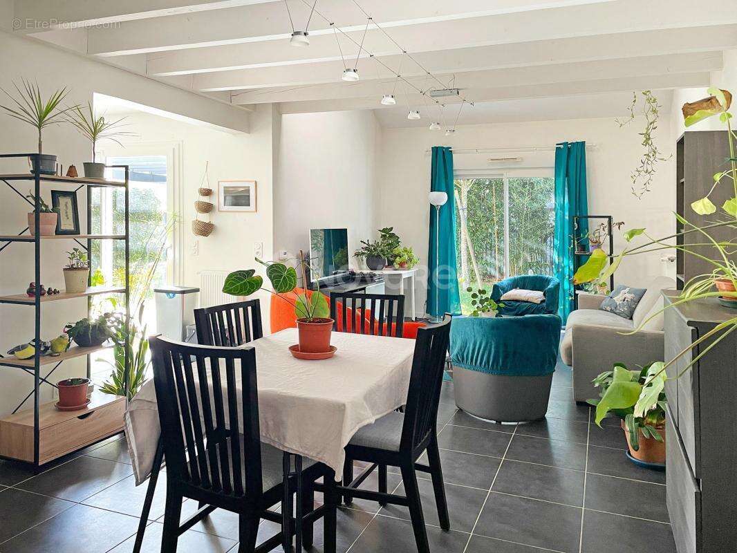 Maison à IDRON