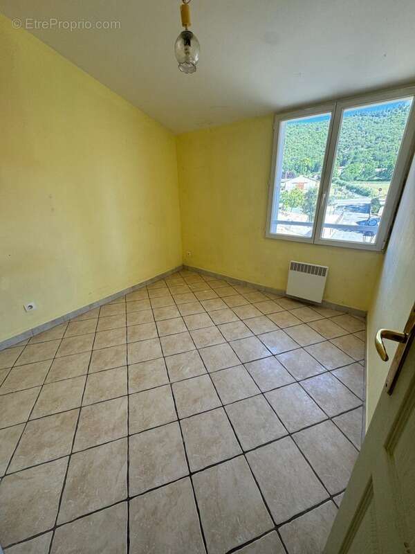  À VENDRE : Maison de village suspendue T4 atypique (~75 m²) – Le Brusquet - photo 10