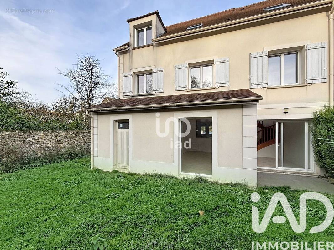Photo 1 - Maison à MORAINVILLIERS