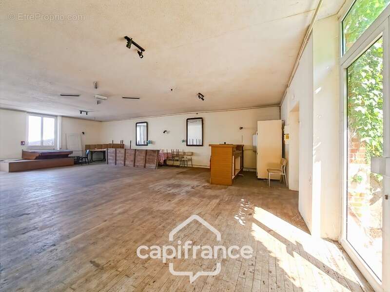 Ancien bar-restaurant avec logement – Fort potentiel au cœur de Châteaumeillant - photo 48