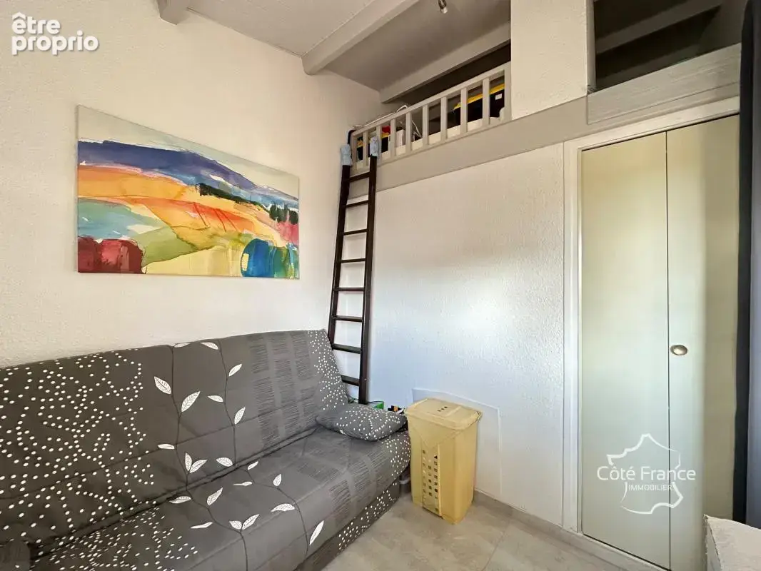 Pinèdes - Grand appartement de 2 chambres + mezzanine avec p - photo 11
