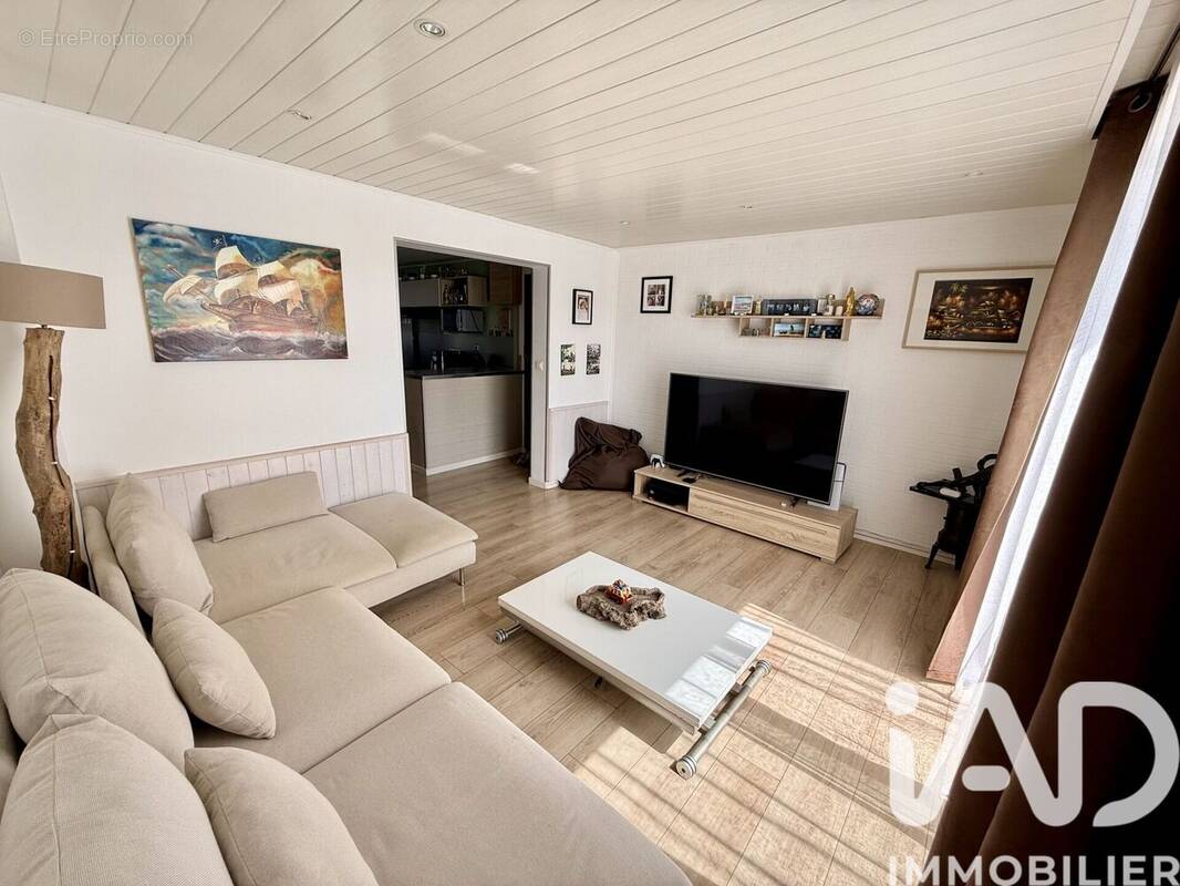 Photo 1 - Appartement à MARSEILLE-10E