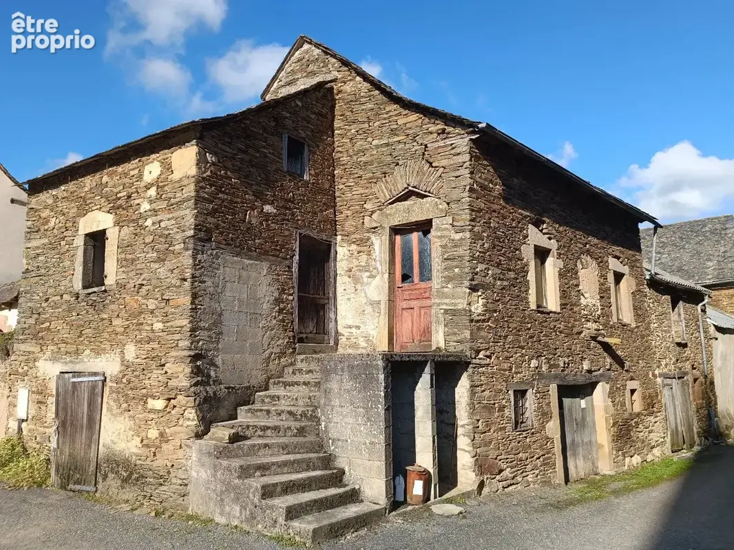 Maison à rénover + dépendances - à Sainte Juliette sur Viaur - photo 2