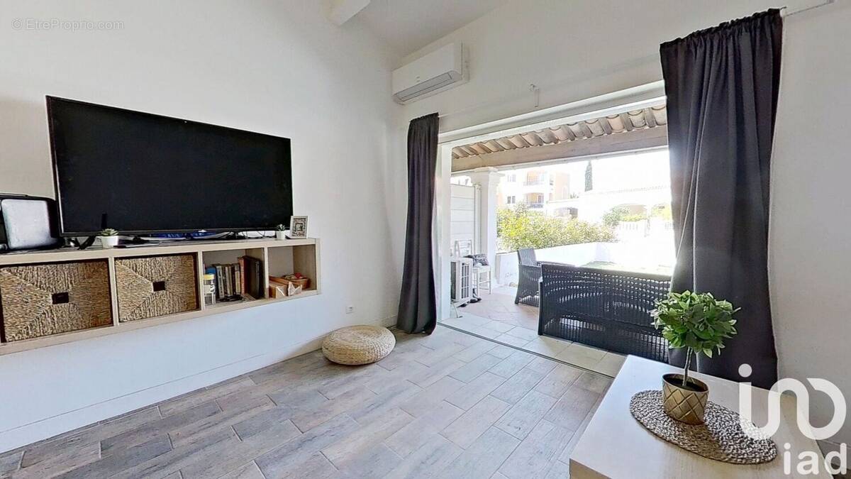 Photo 1 - Appartement à LES ISSAMBRES