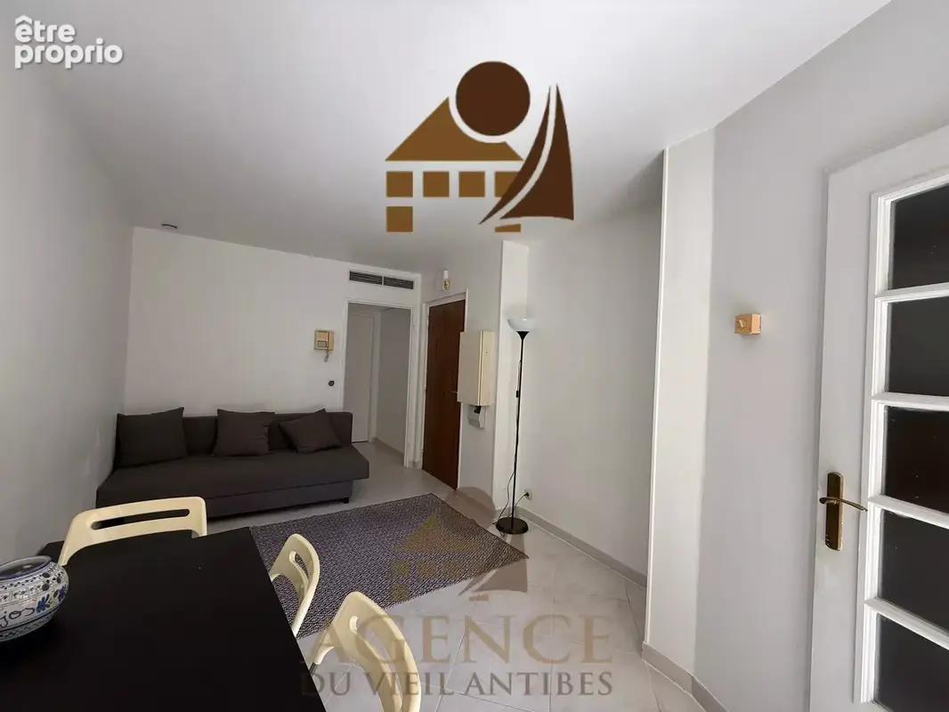 JUAN LES PINS Centre ville, 2p de 33 m² - photo 2