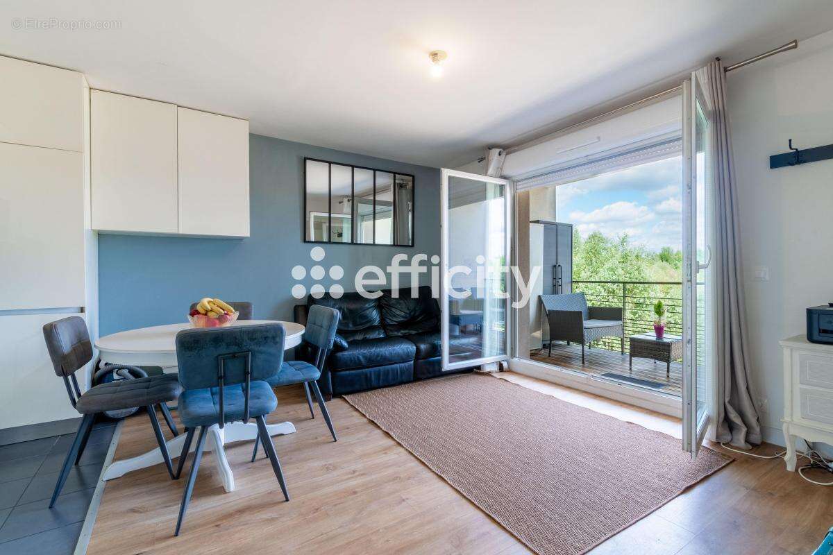 Appartement à VILLENEUVE-LE-ROI