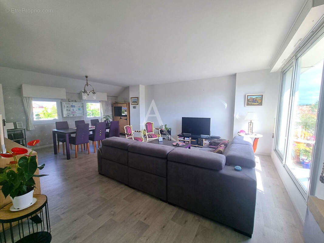 Appartement à SAINT-SEBASTIEN-SUR-LOIRE