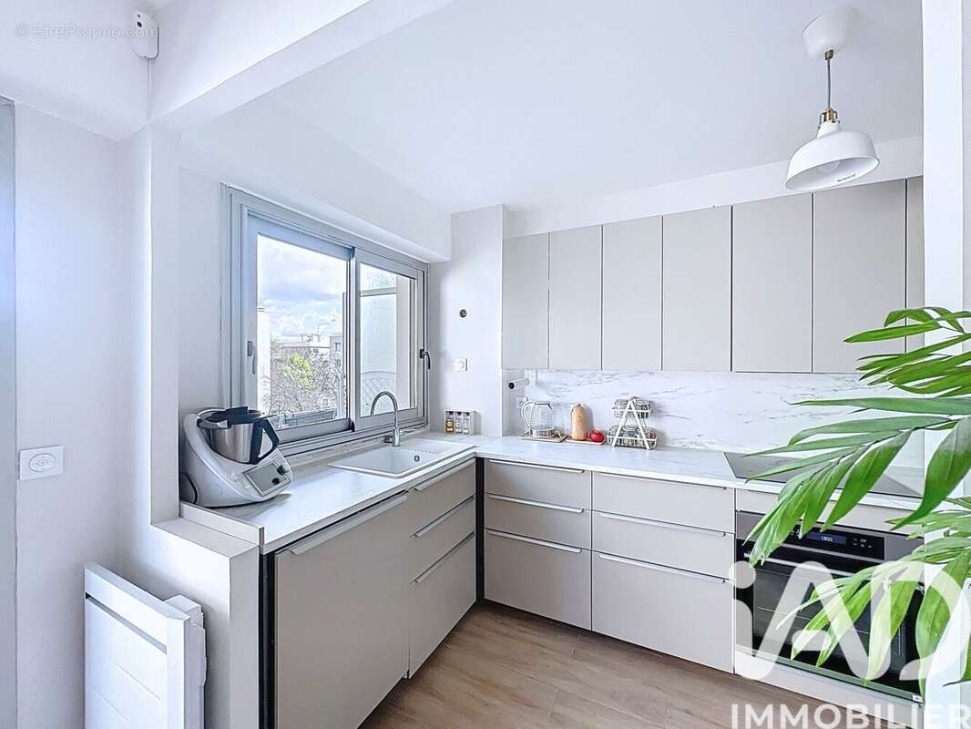 Photo 2 - Appartement à RUEIL-MALMAISON