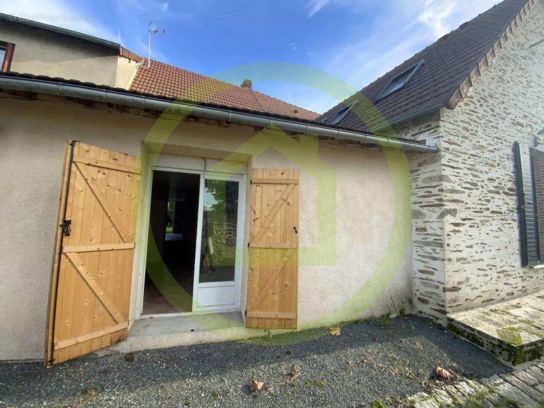 Maison à GENOUILLAC
