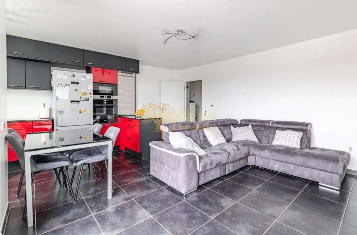 Appartement à CHENNEVIERES-SUR-MARNE