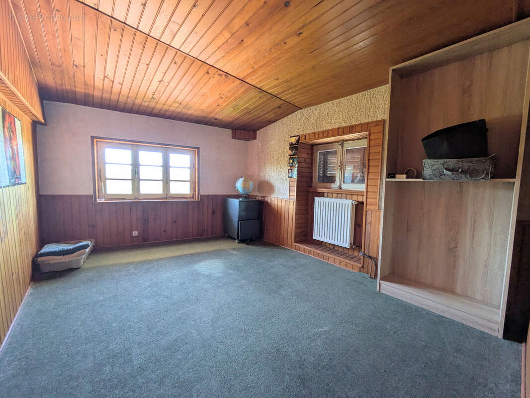 Maison a vendre saint germain laval - 141 m² - 5 chambres possibles - cave - jardin - photo 8